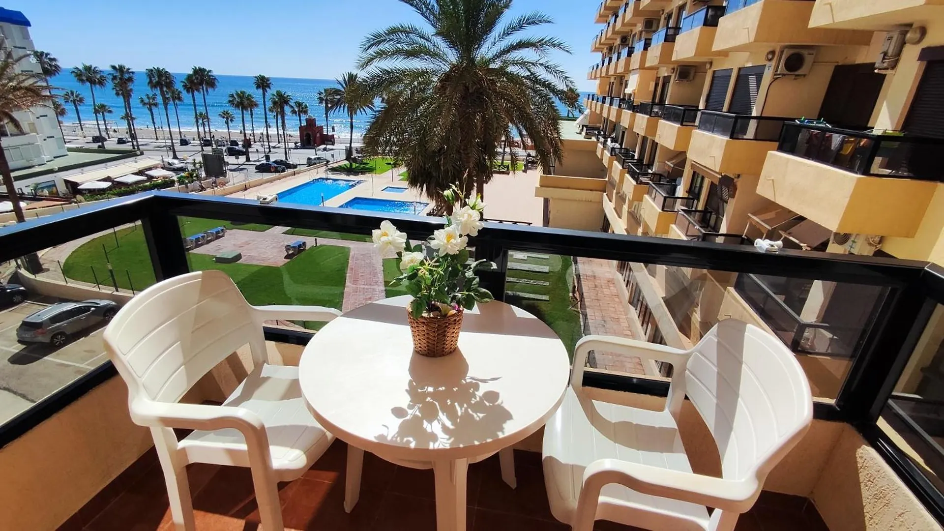 Aloha Playa Apartment With Ocean Views And Pools Benalmádena 0*,